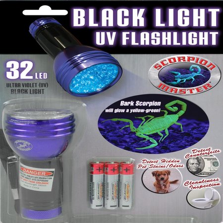 SCORPION MASTER Scorpion 32 LED Black/Purple LED UV Flashlight AAA Battery 302480